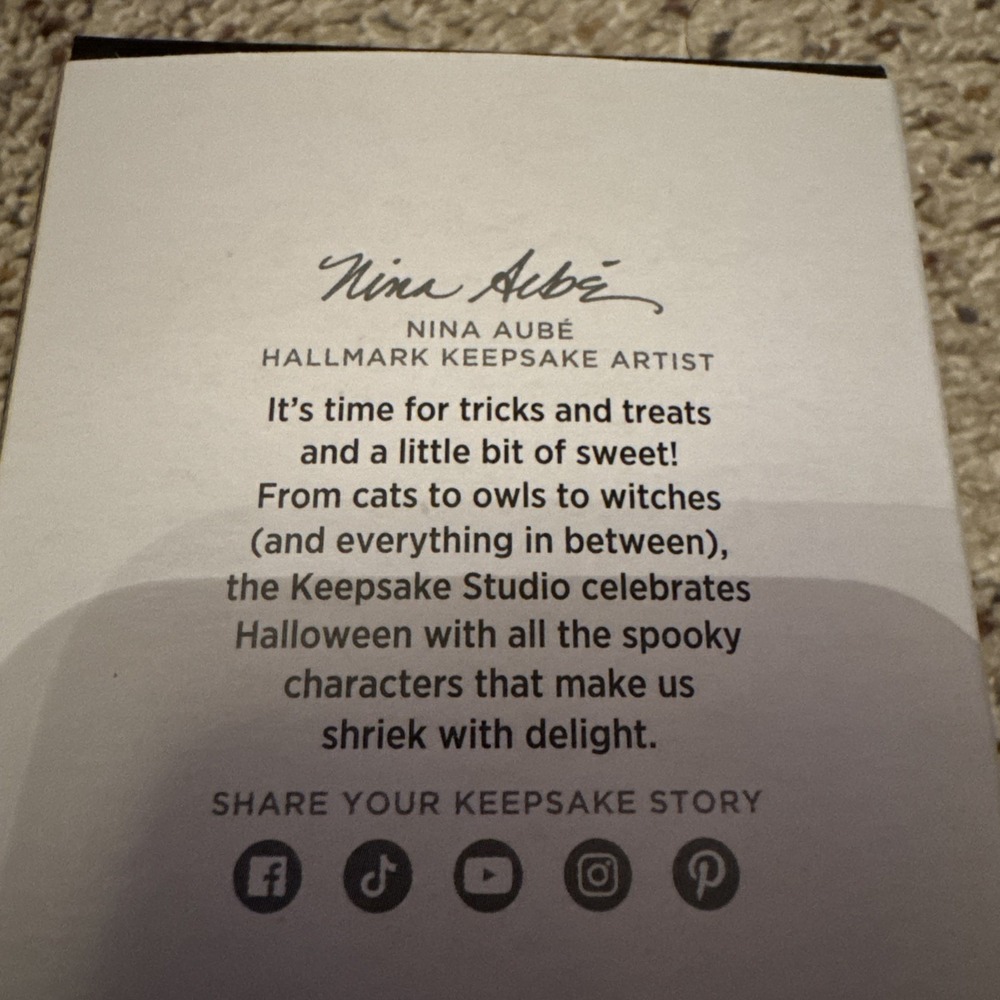 Hallmark 2024 Keepsake Cookie Cutter Halloween New In Box. - Picture 3 of 4